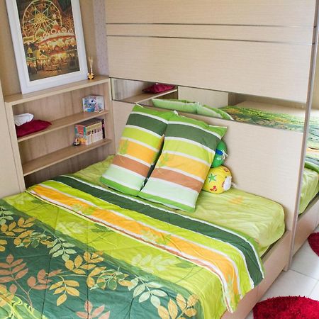 Green Bay Pluit Apartment - Indra Джакарта Екстериор снимка