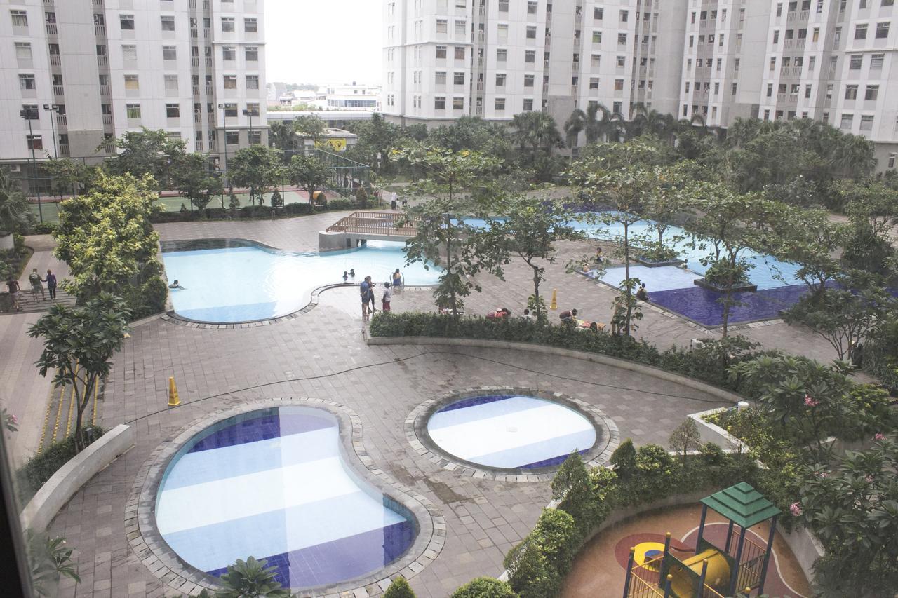 Green Bay Pluit Apartment - Indra Джакарта Екстериор снимка